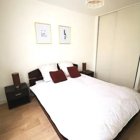 Maison 2 Chambres, 6 Pers - Wifi Et Linge Inclus - Centre Holiday home Niort