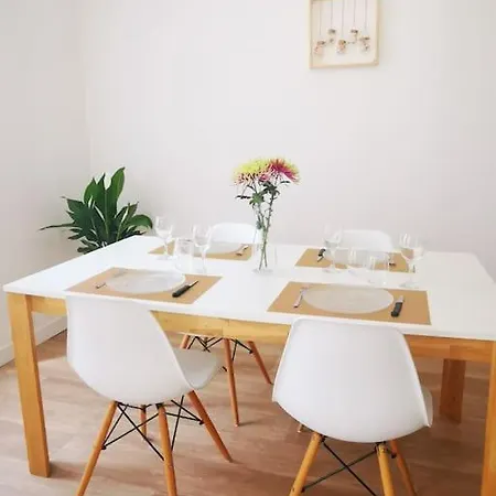 Holiday home Maison 2 Chambres, 6 Pers - Wifi Et Linge Inclus - Centre