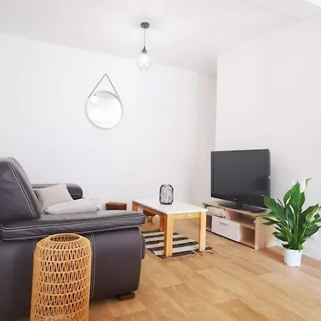 Maison 2 Chambres, 6 Pers - Wifi Et Linge Inclus - Centre 펜션 니오르